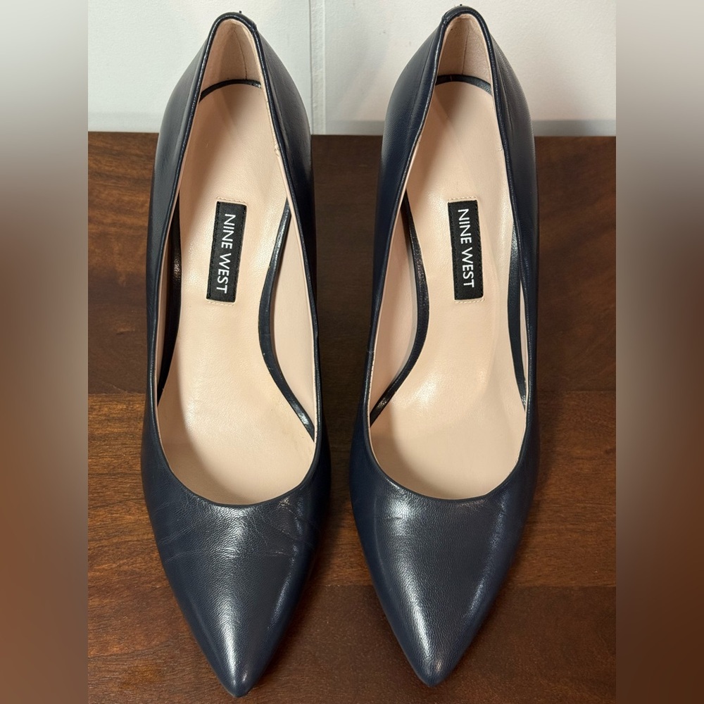 Nine West Women's Navy Heels